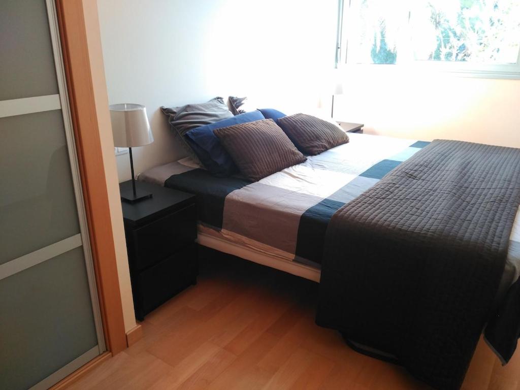 Luxury Flat, 3 Bedrooms, 2 Bathrooms And Swimming Pool Next To The Beach!! Сан-Адриан-де-Бесос Экстерьер фото